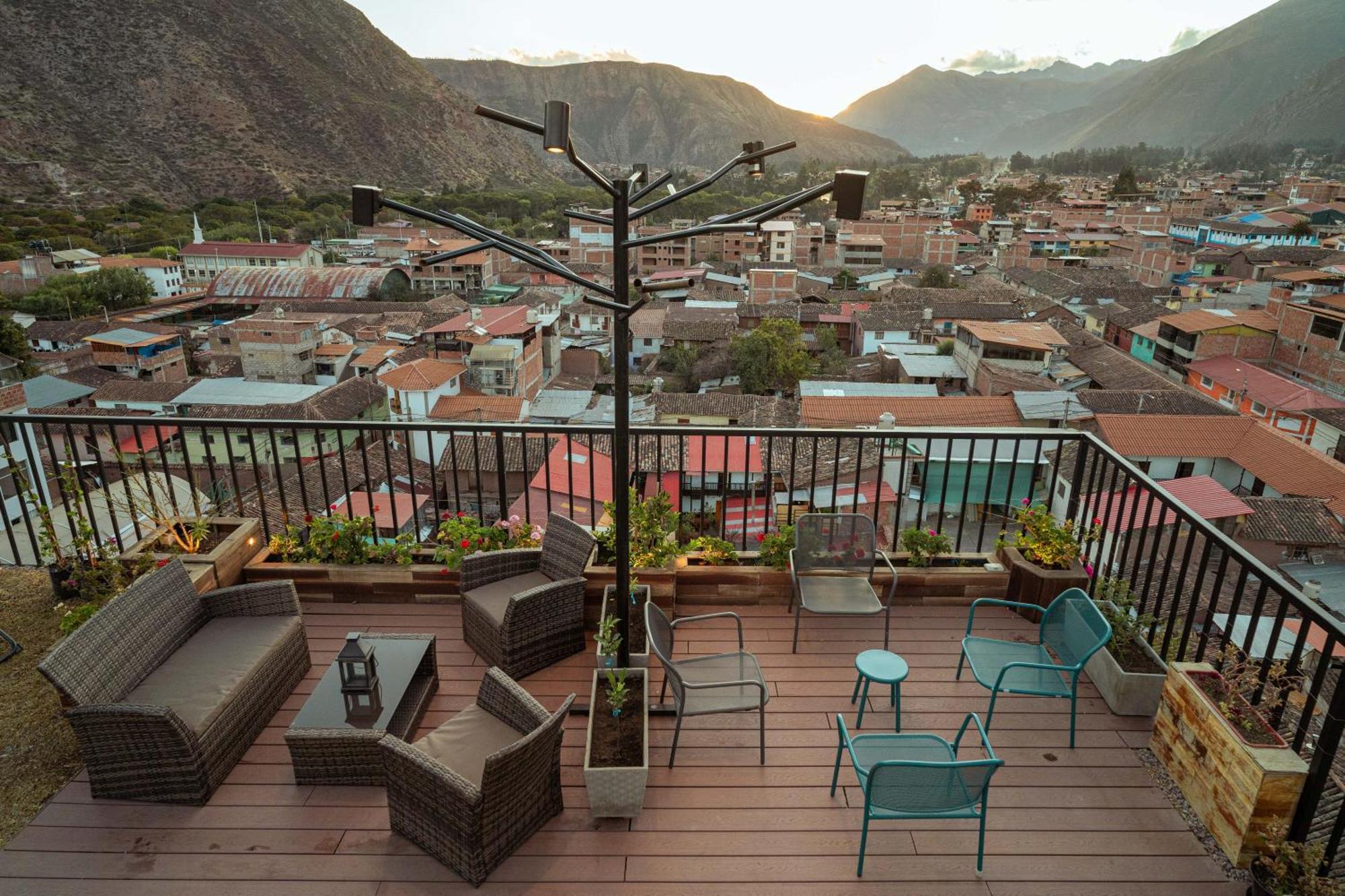 Hotel California Urubamba Eksteriør bilde