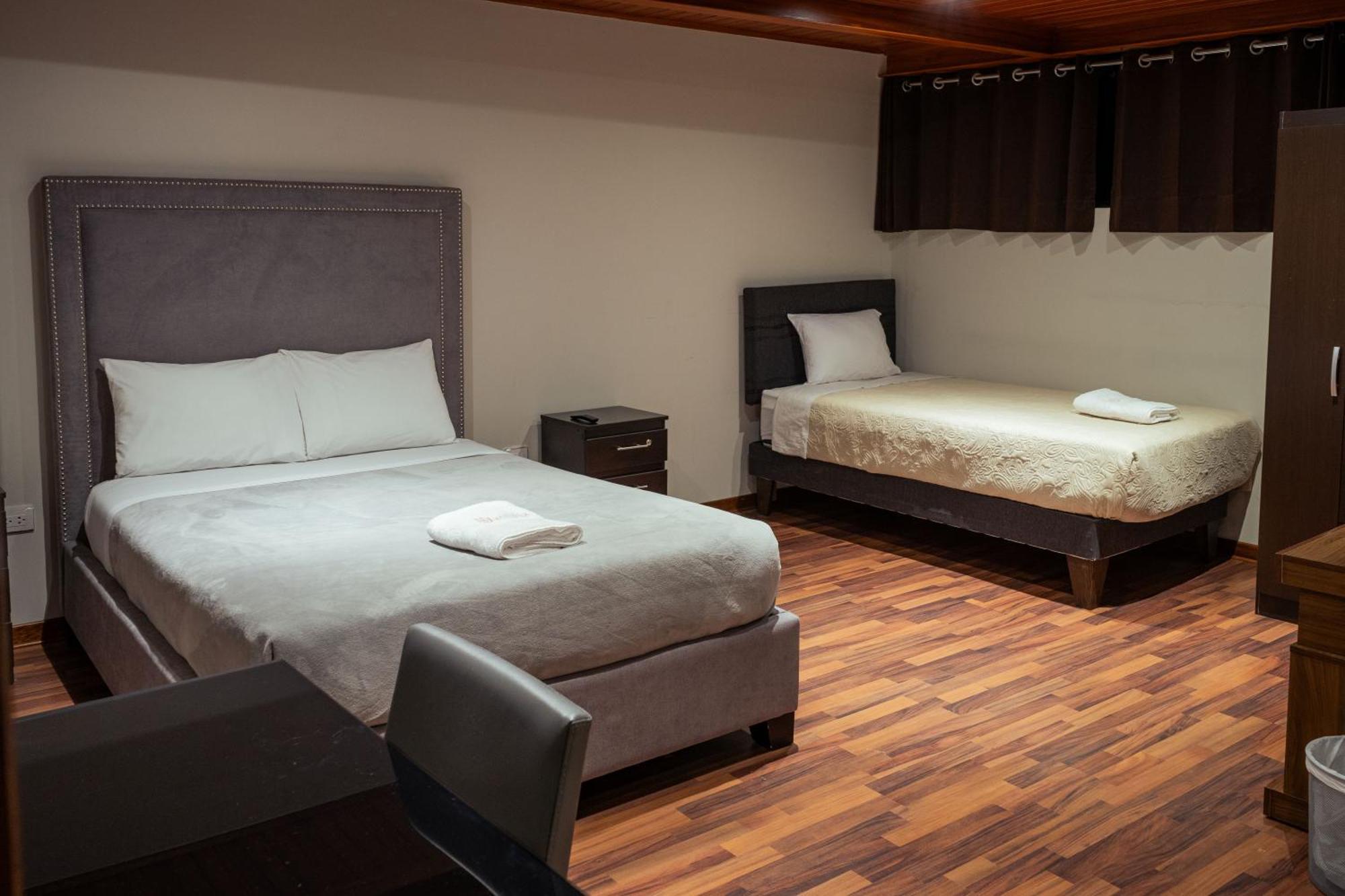 Hotel California Urubamba Eksteriør bilde